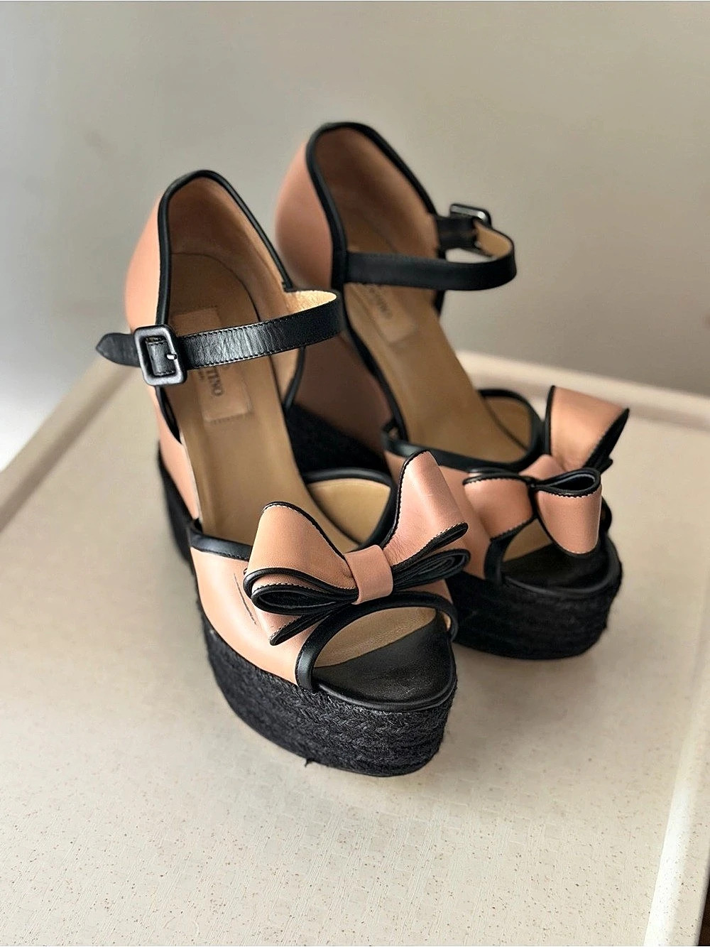 Valentino Valentino Garavani Bow Espadrille Wedge Pink & Black EU 37